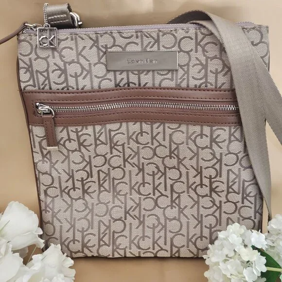 Calvin Klein CK Logo Crossbody Bag Beige Brown Multi Pocket Organizer NWOT - Picture 2 of 12